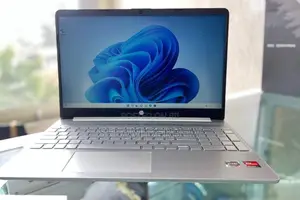 New Laptop HP Stream Notebook 8GB AMD Ryzen 5 SSD 256GB
