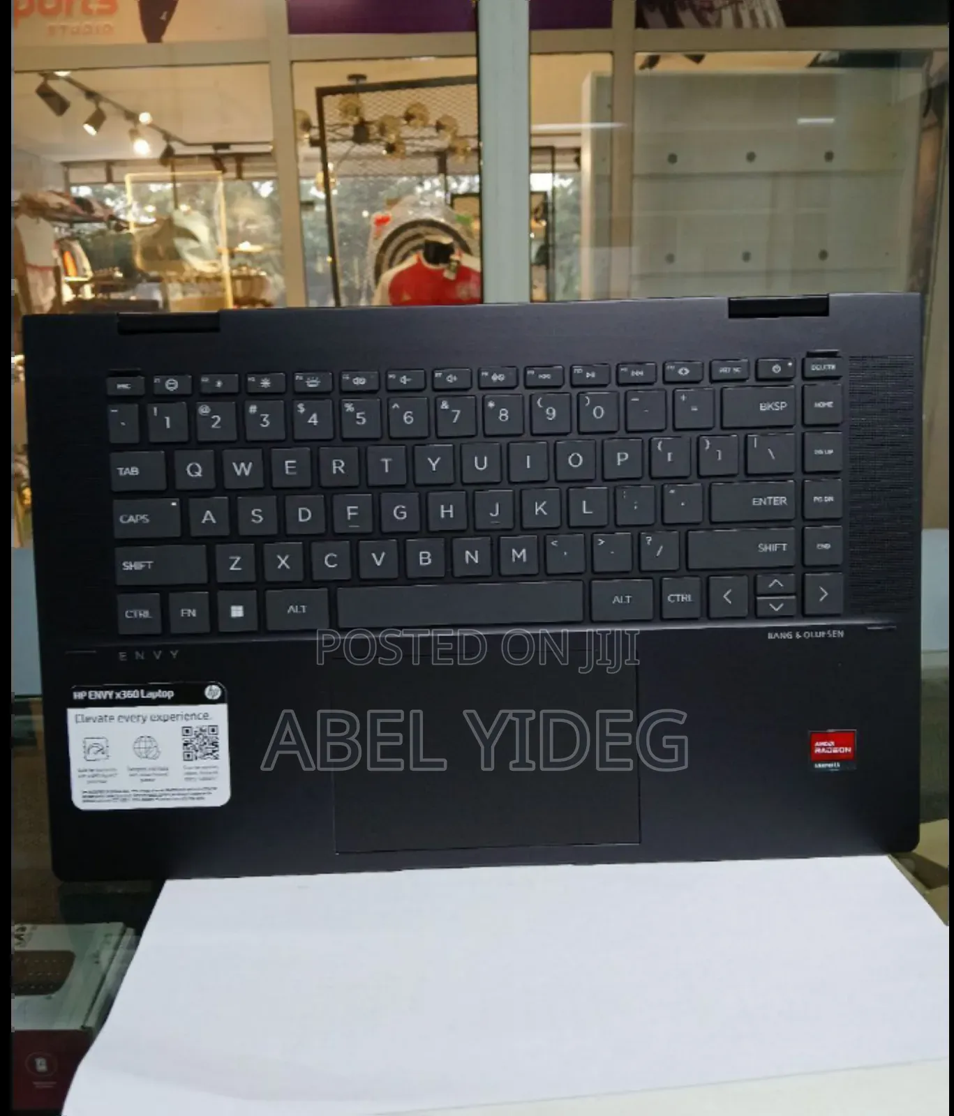 New Laptop HP Envy X360 8GB AMD Ryzen 5 SSD 512GB