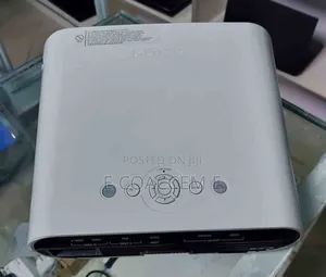 Photo - SONY VPL Es7 Projector