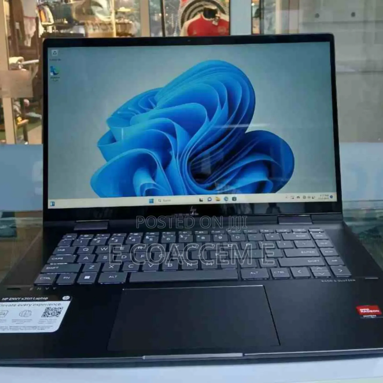 New Laptop HP Envy X360 8GB AMD Ryzen 5 SSD 512GB