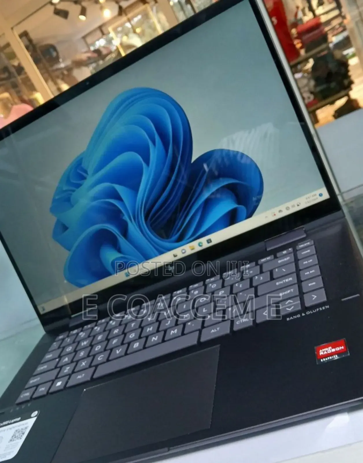 New Laptop HP Envy X360 8GB AMD Ryzen 5 SSD 512GB