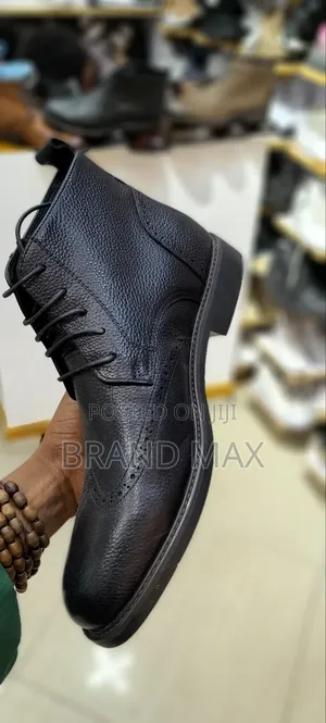 Photo - Clarks Pure Leather Europe Standard