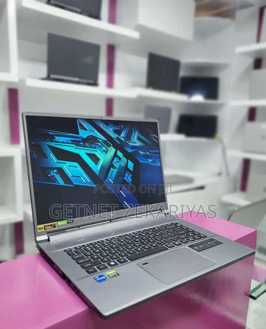 New Laptop Acer Predator Triton 500 SE 16GB Intel Core I7 SSD 2T