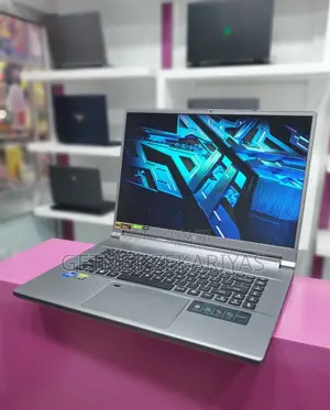 New Laptop Acer Predator Triton 500 SE 16GB Intel Core I7 SSD 2T