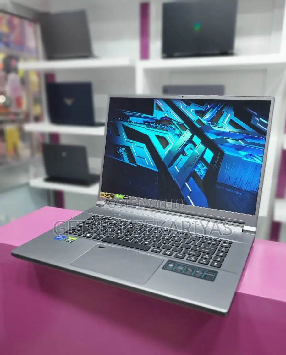 New Laptop Acer Predator Triton 500 SE 16GB Intel Core I7 SSD 2T