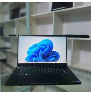 New Laptop Razer Blade 16GB Intel Core I7 SSD 1T