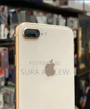 Photo - Apple iPhone 8 Plus 64 GB Gold