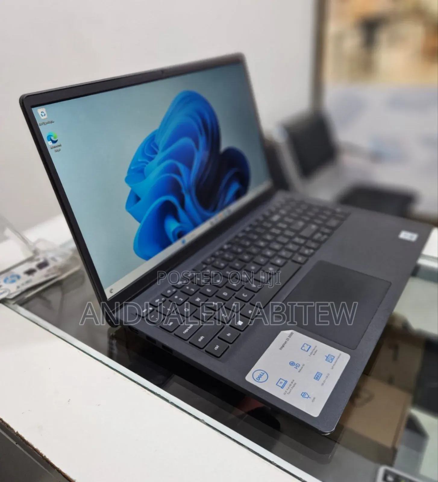 New Laptop Dell Inspiron 15 8GB Intel Core I5 SSD 256GB