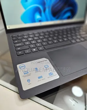 New Laptop Dell Inspiron 15 8GB Intel Core I5 SSD 256GB