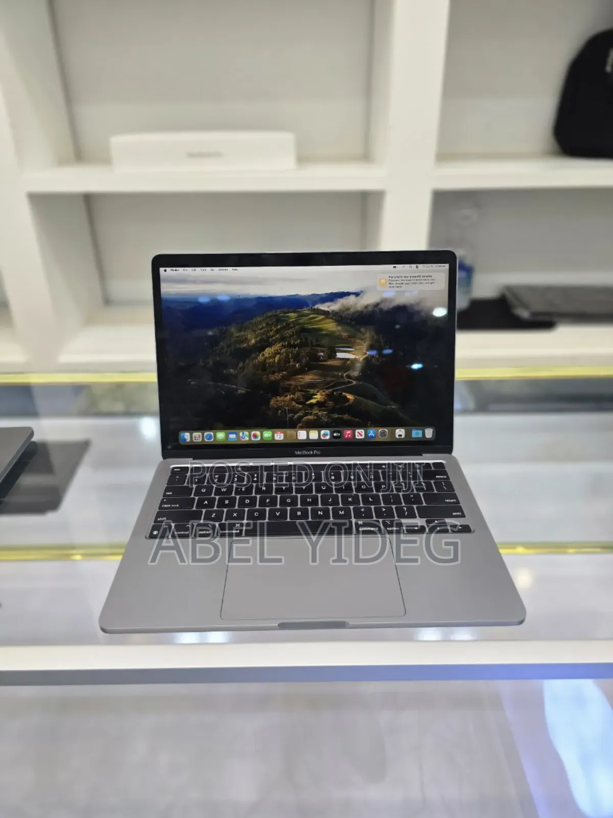 New Laptop Apple MacBook Pro 2020 8GB Apple M1 SSD 512GB