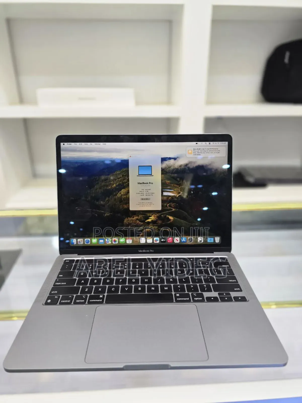 New Laptop Apple MacBook Pro 2020 8GB Apple M1 SSD 512GB