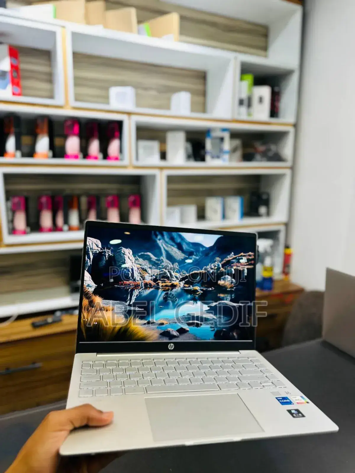 New Laptop HP Pavilion 14 16GB Intel Core I7 SSD 512GB