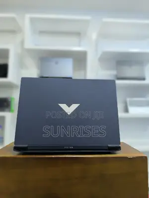 New Laptop HP Pavilion 15 8GB Intel Core I5 SSD 512GB