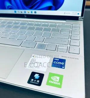 New Laptop HP Envy X2 16GB Intel Core I5 SSD 512GB