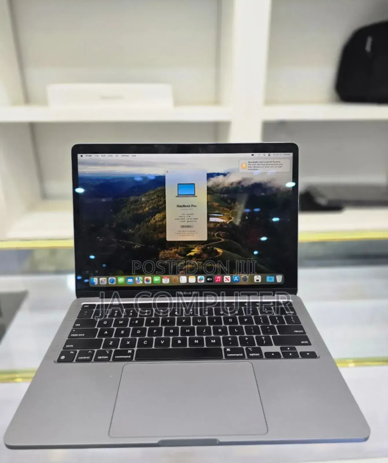 New Laptop Apple MacBook Pro M1 8GB Apple M1 SSD 512GB