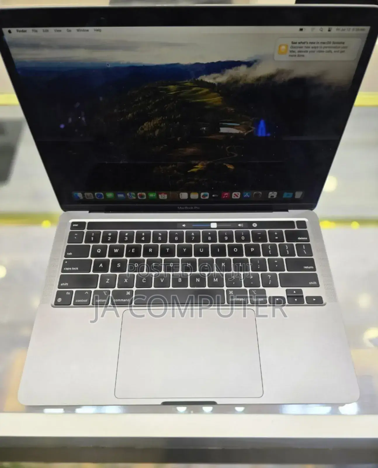 New Laptop Apple MacBook Pro M1 8GB Apple M1 SSD 512GB