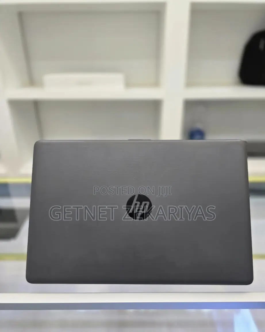 New Laptop HP Stream Notebook 8GB Intel Core I7 HDD 1T