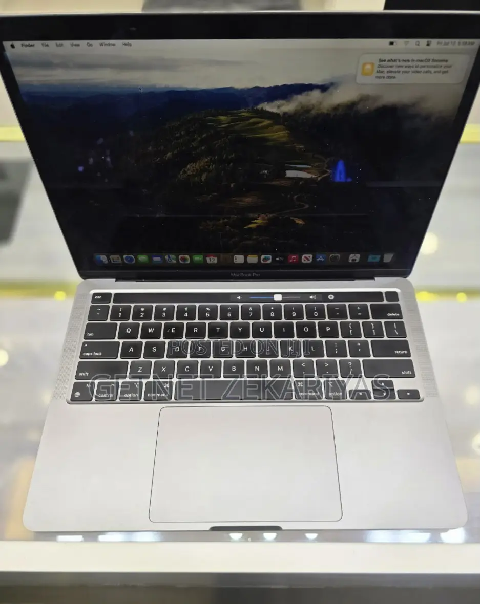New Laptop Apple MacBook Pro 2020 M1 8GB Apple M1 Pro SSD 512GB