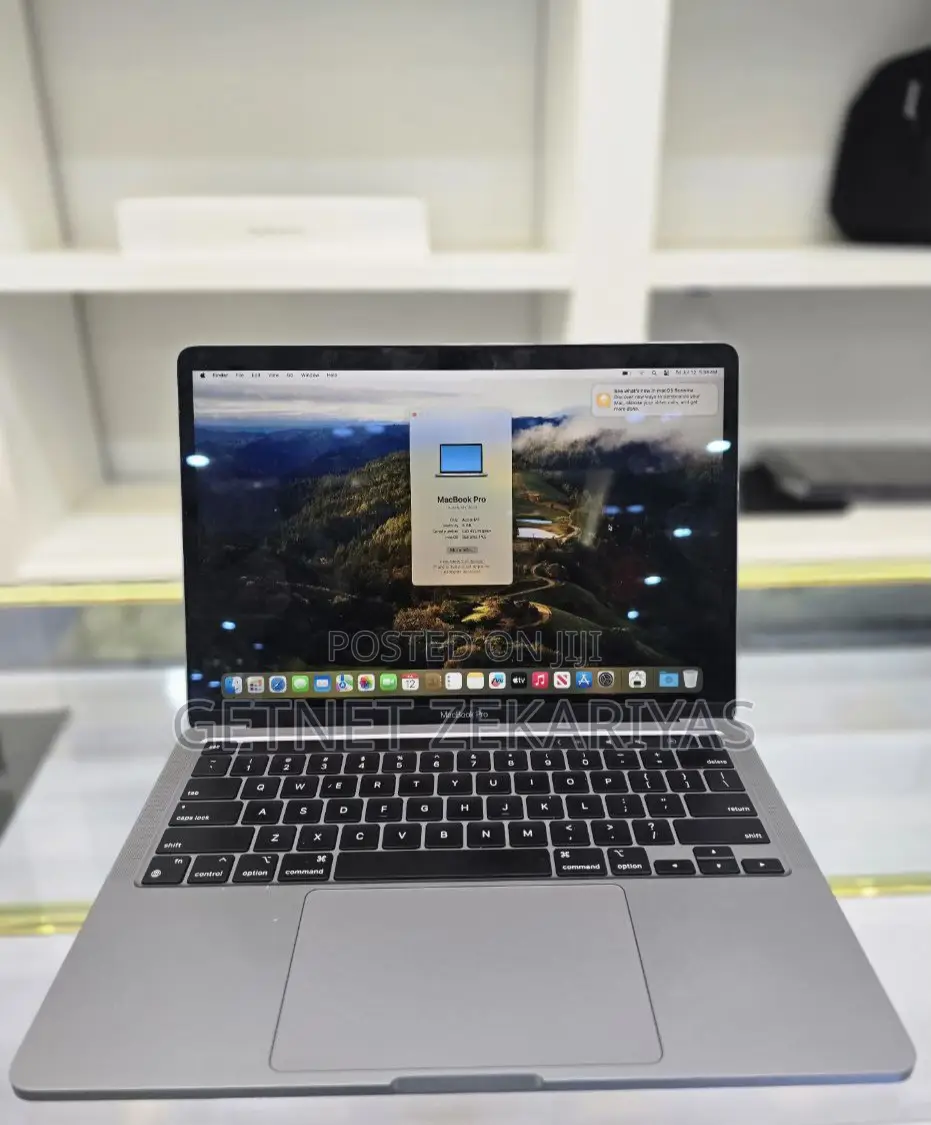 New Laptop Apple MacBook Pro 2020 M1 8GB Apple M1 Pro SSD 512GB