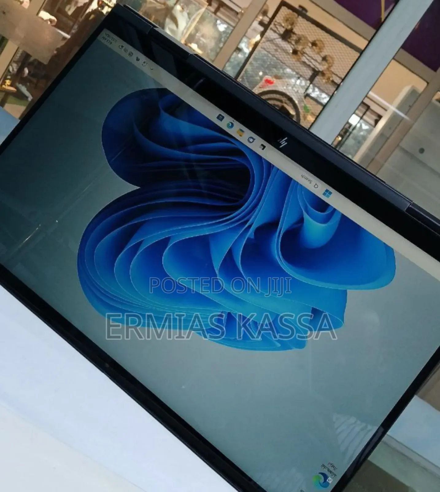 New Laptop HP Envy X360 15t 8GB AMD Ryzen 5 SSD 512GB