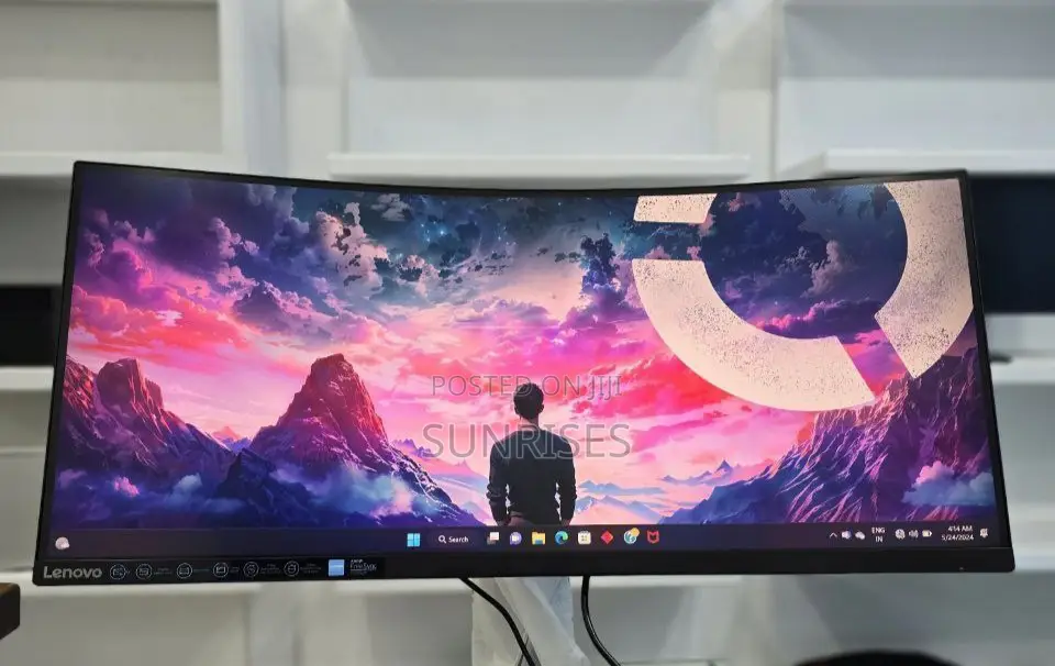 Lenovo Curved Moniter