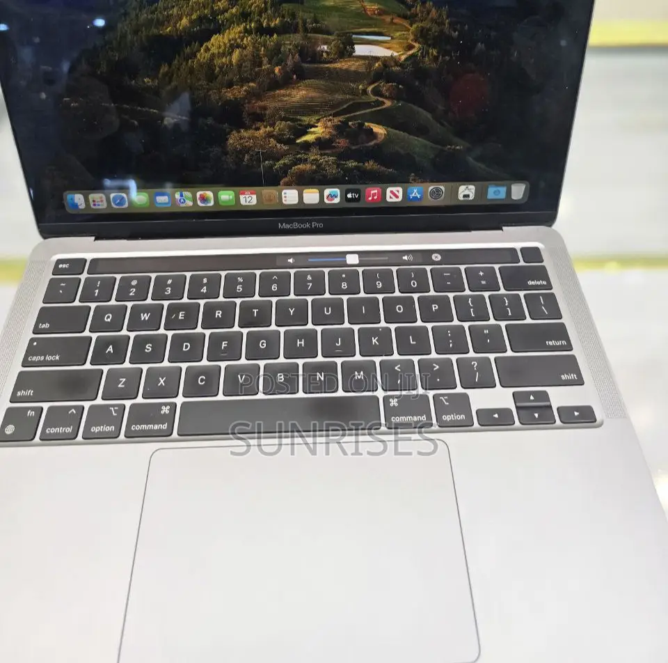 New Laptop Apple MacBook Pro M1 8GB Apple M1 SSD 512GB