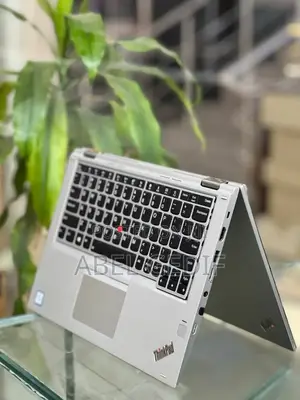 Photo - New Laptop Lenovo ThinkPad Yoga 370 16GB Intel Core I5 SSD 512GB