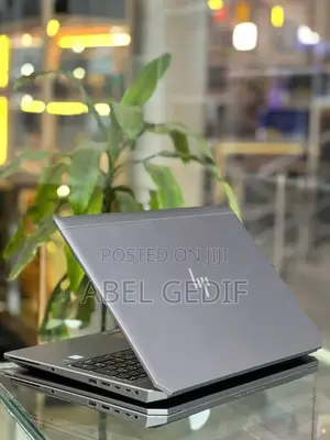 New Laptop HP ZBook 15 16GB Intel Core I7 SSD 512GB