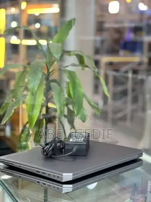 New Laptop HP ZBook 15 16GB Intel Core I7 SSD 512GB