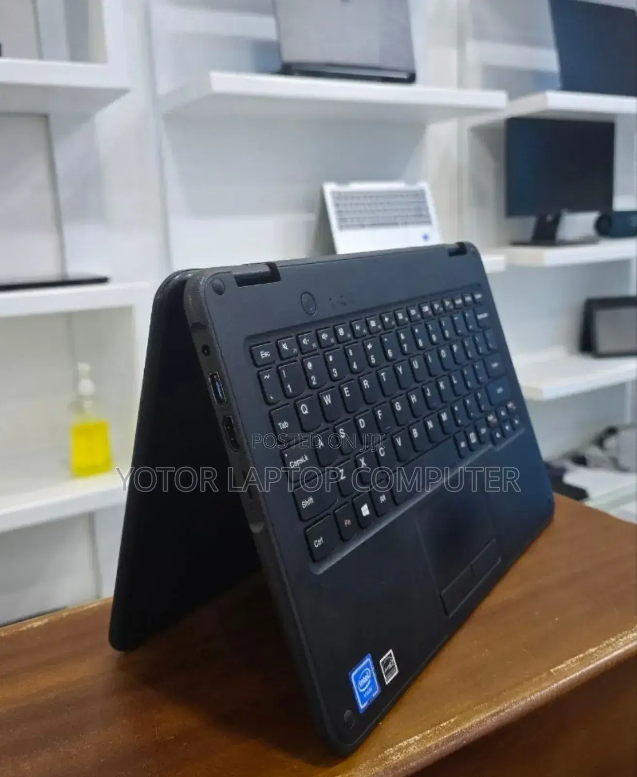 Laptop Lenovo ThinkPad Yoga 4GB Intel Celeron SSD 256GB