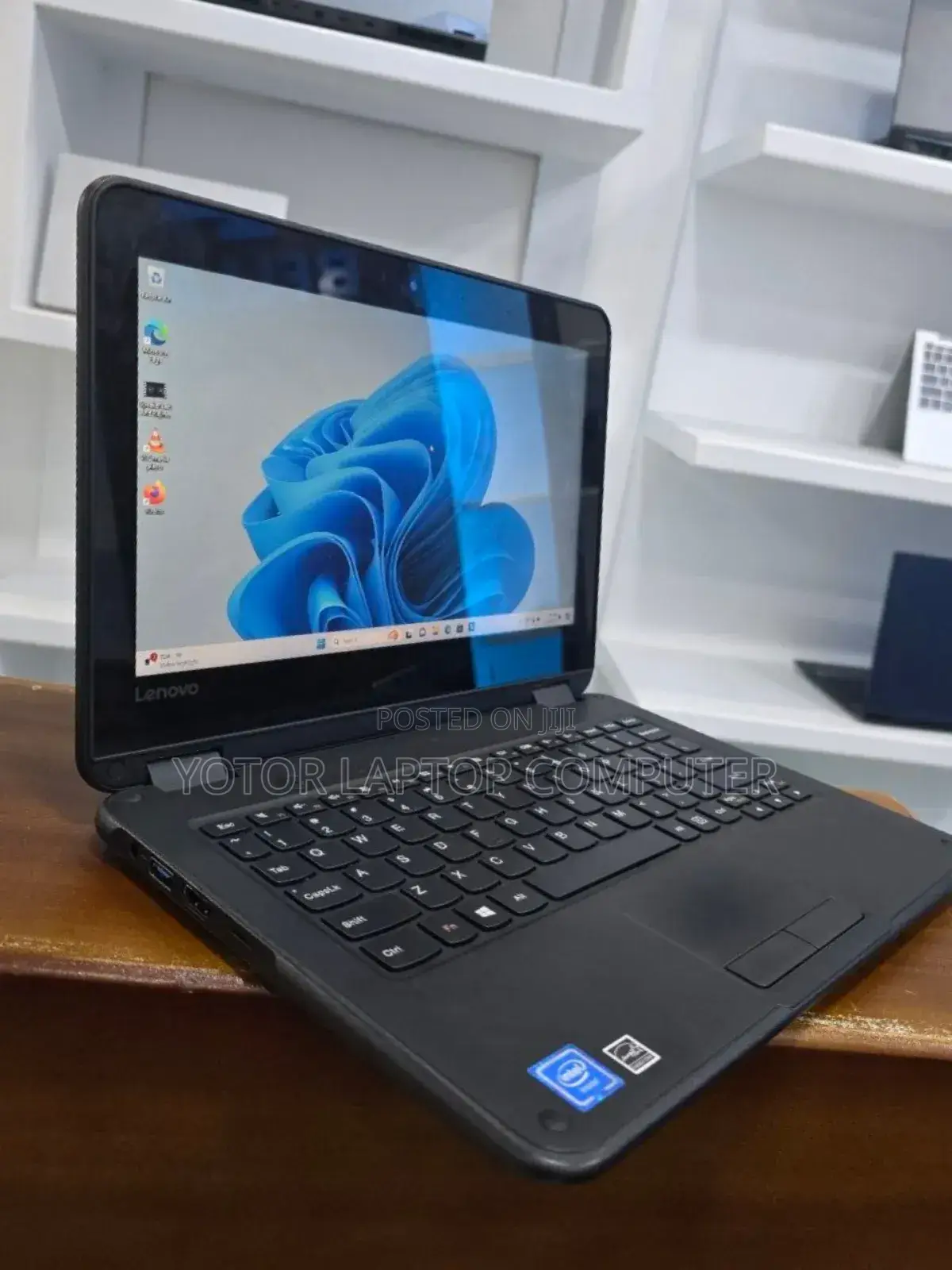 Laptop Lenovo ThinkPad Yoga 4GB Intel Celeron SSD 256GB