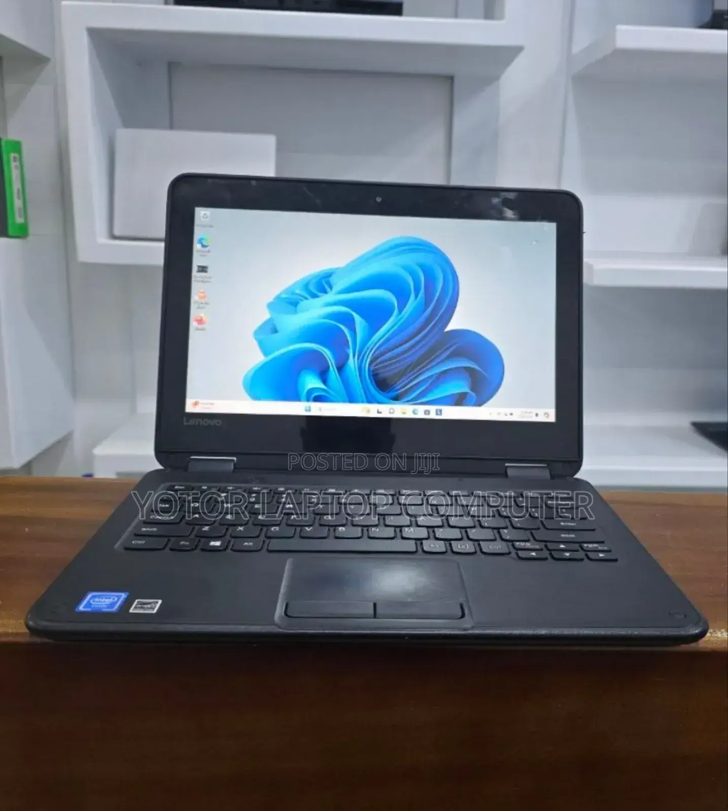 Laptop Lenovo ThinkPad Yoga 4GB Intel Celeron SSD 256GB