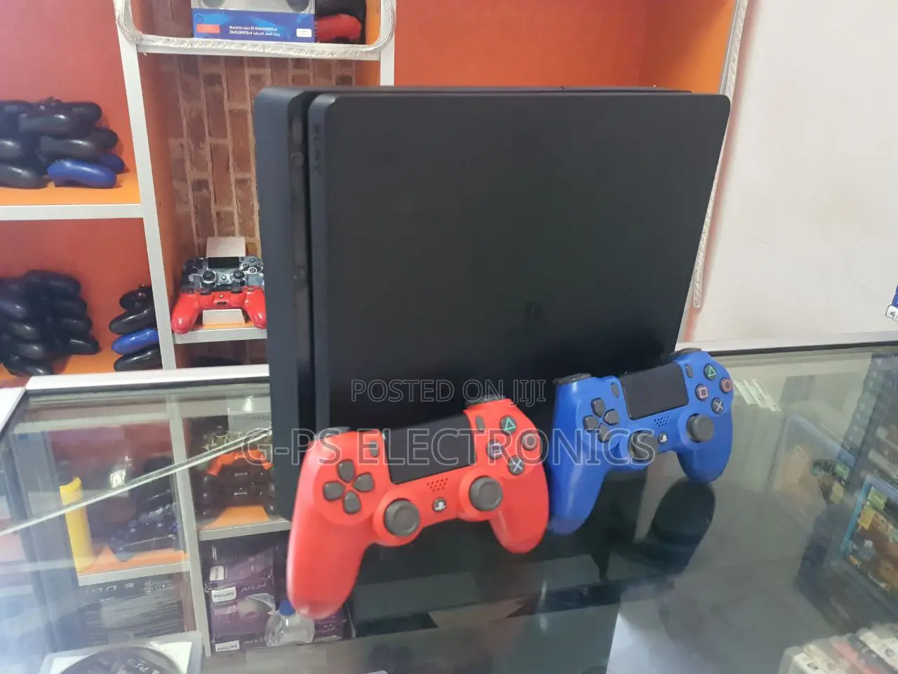 Playstation 4 Slim Jailbreak 2 ፍሬ ብቻ የቀረው