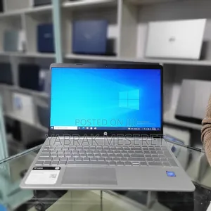 New Laptop HP Stream Notebook 8GB Intel Xeon SSD 128GB