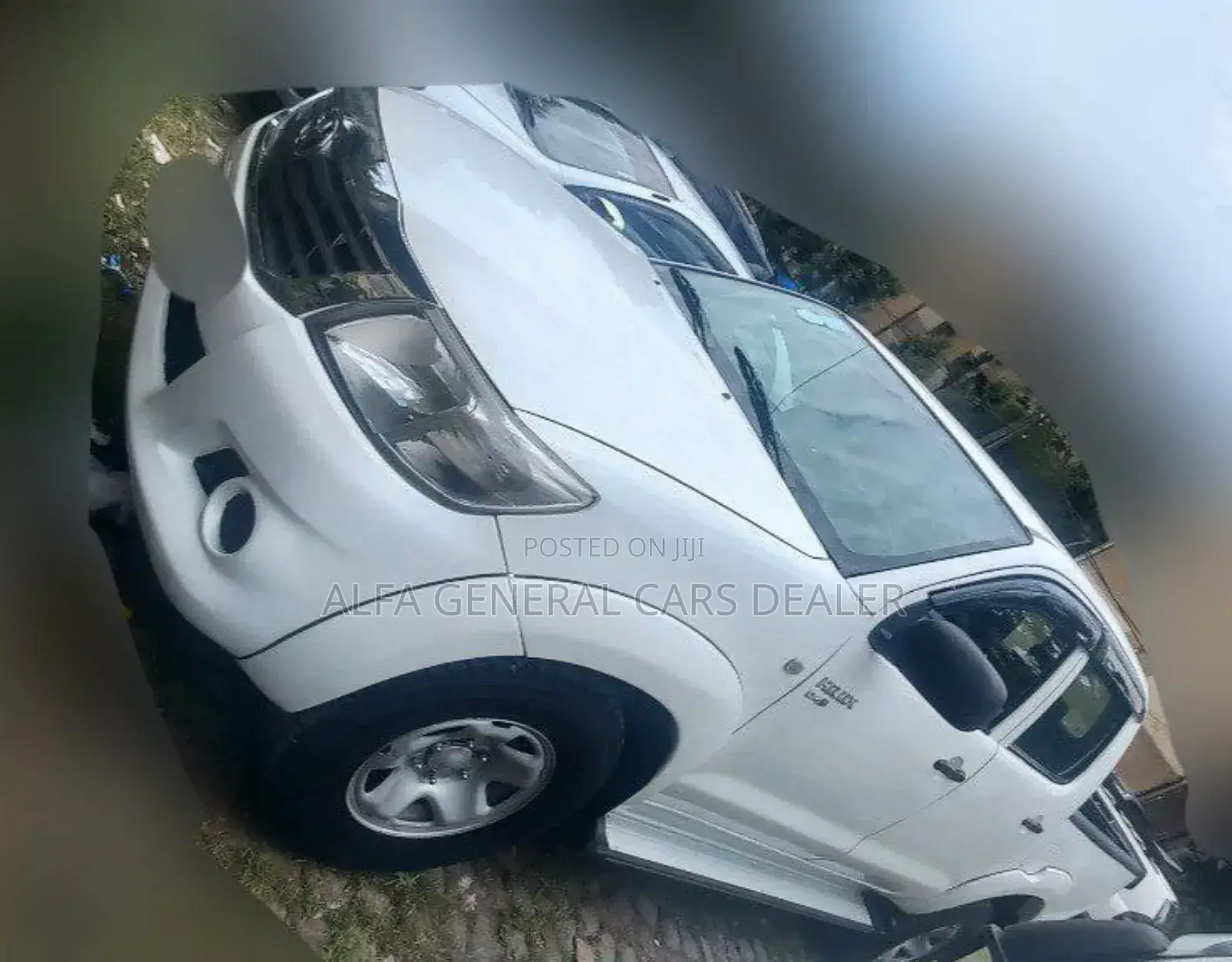 Toyota Hilux 2011 White