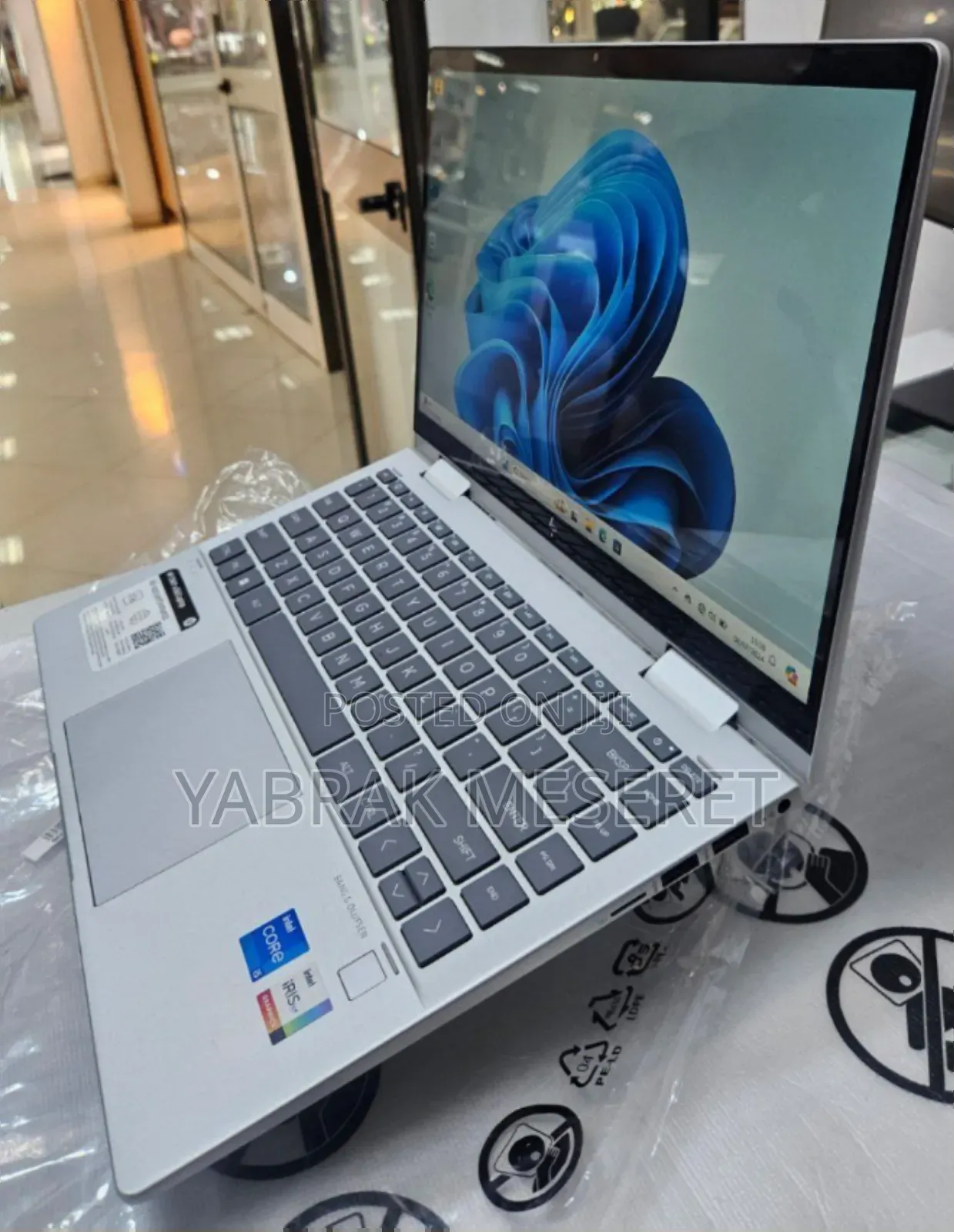 New Laptop HP Envy X360 8GB Intel Core I7 SSD 512GB