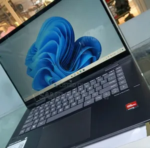 New Laptop HP Envy X360 8GB AMD Ryzen 5 SSD 512GB