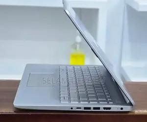 New Laptop HP Stream Notebook 16GB Intel Core I7 SSD 1T