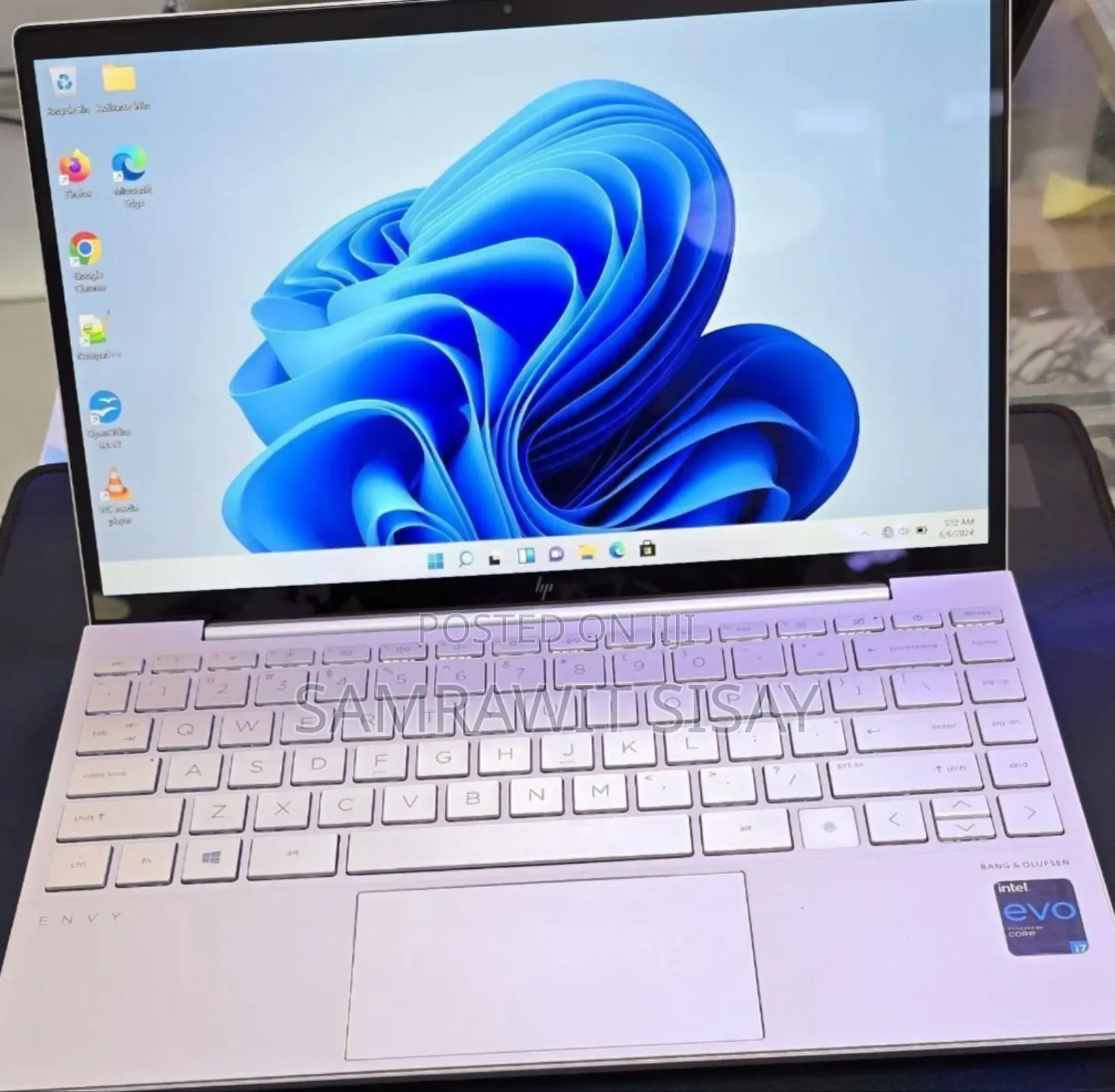 New Laptop HP Envy X360 8GB Intel Core I7 SSD 512GB