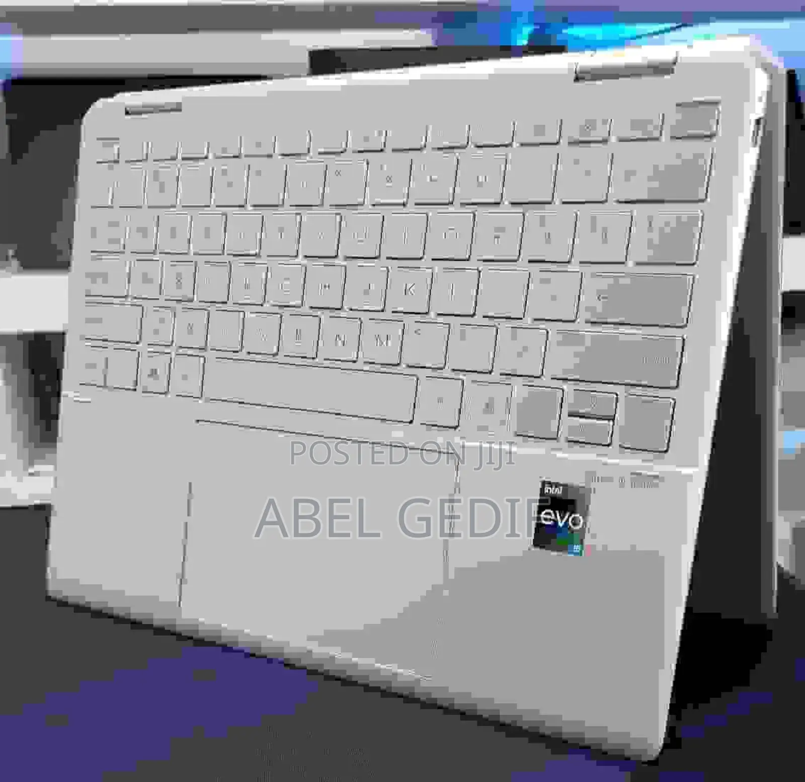 New Laptop HP Spectra 13 8GB Intel Core I5 SSD 512GB