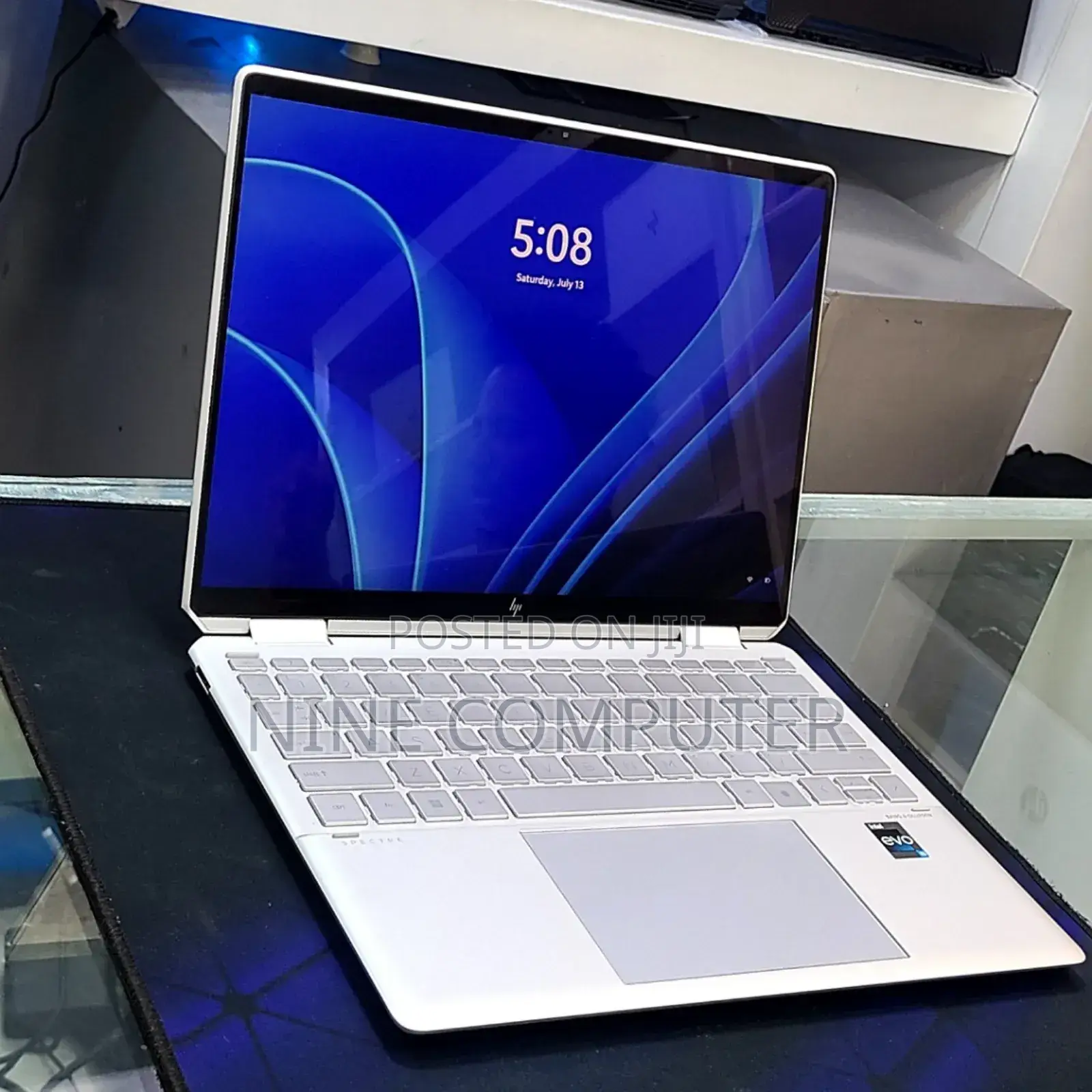 New Laptop HP Spectra 13 8GB Intel Core I5 SSD 512GB