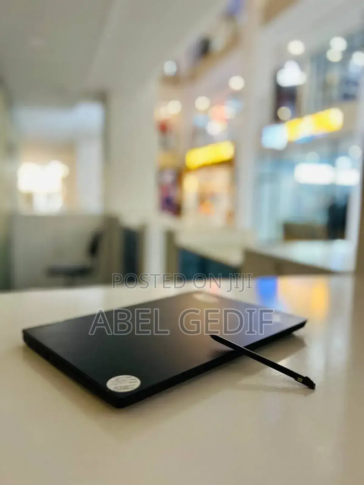 New Laptop Lenovo ThinkPad Yoga 8GB Intel Core I7 SSD 512GB