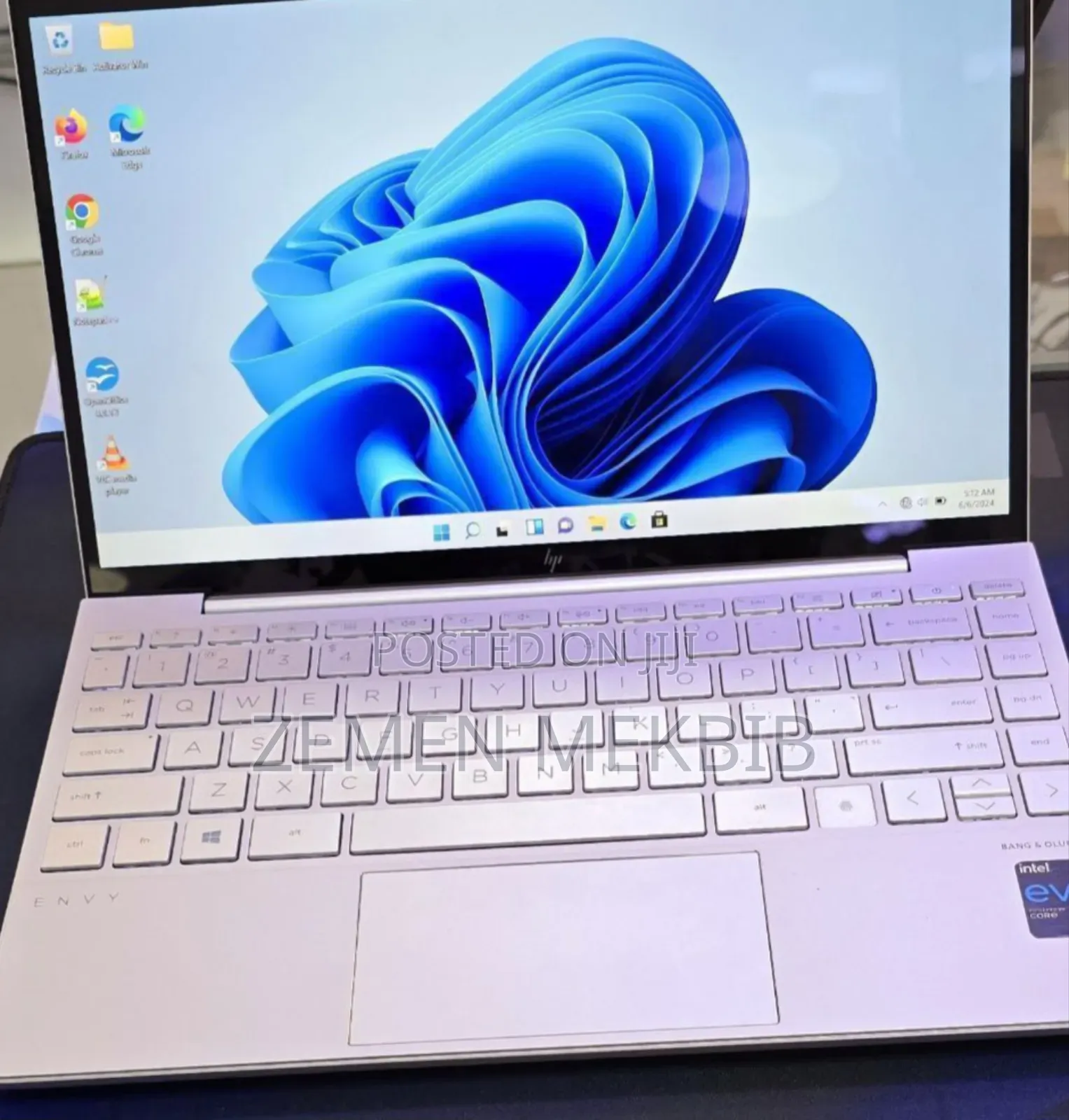 New Laptop HP Envy X360 8GB Intel Core I7 SSD 512GB