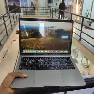 Photo - New Laptop Apple MacBook Air 2019 16GB Intel Core i5 SSD 256GB