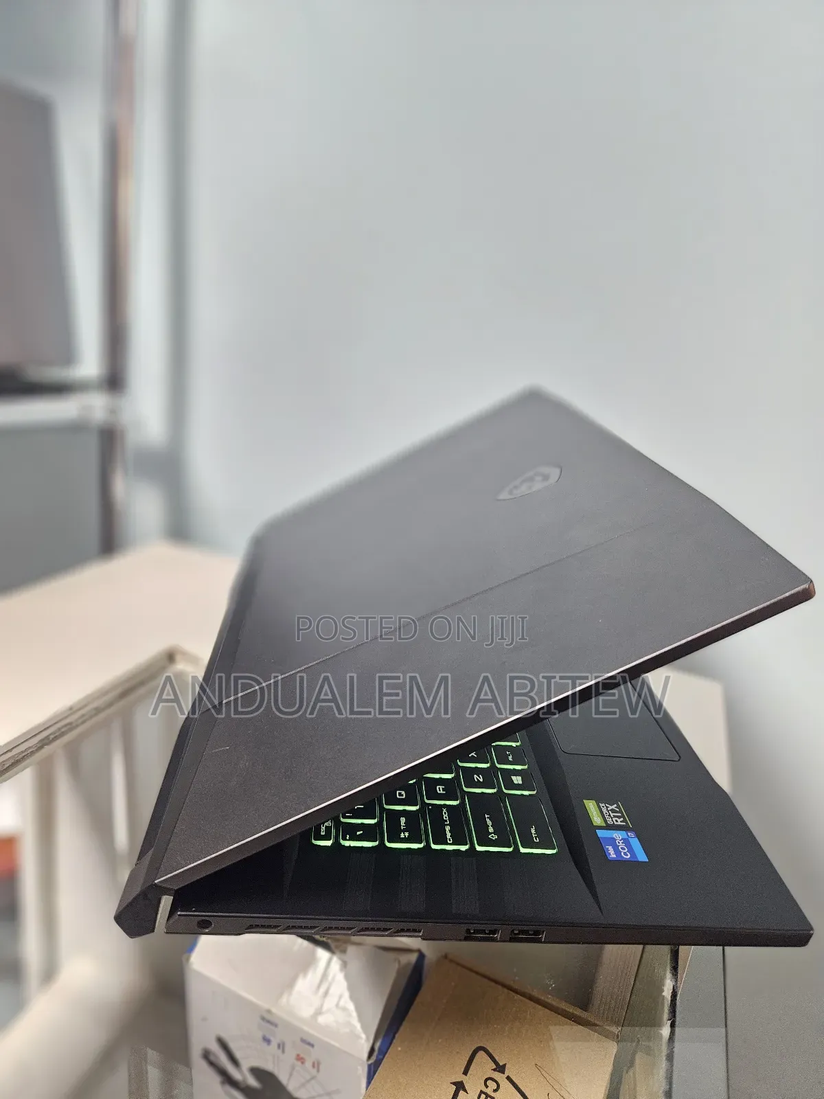 New Laptop MSI Crosshair 17 16GB Intel Core I7 SSD 512GB