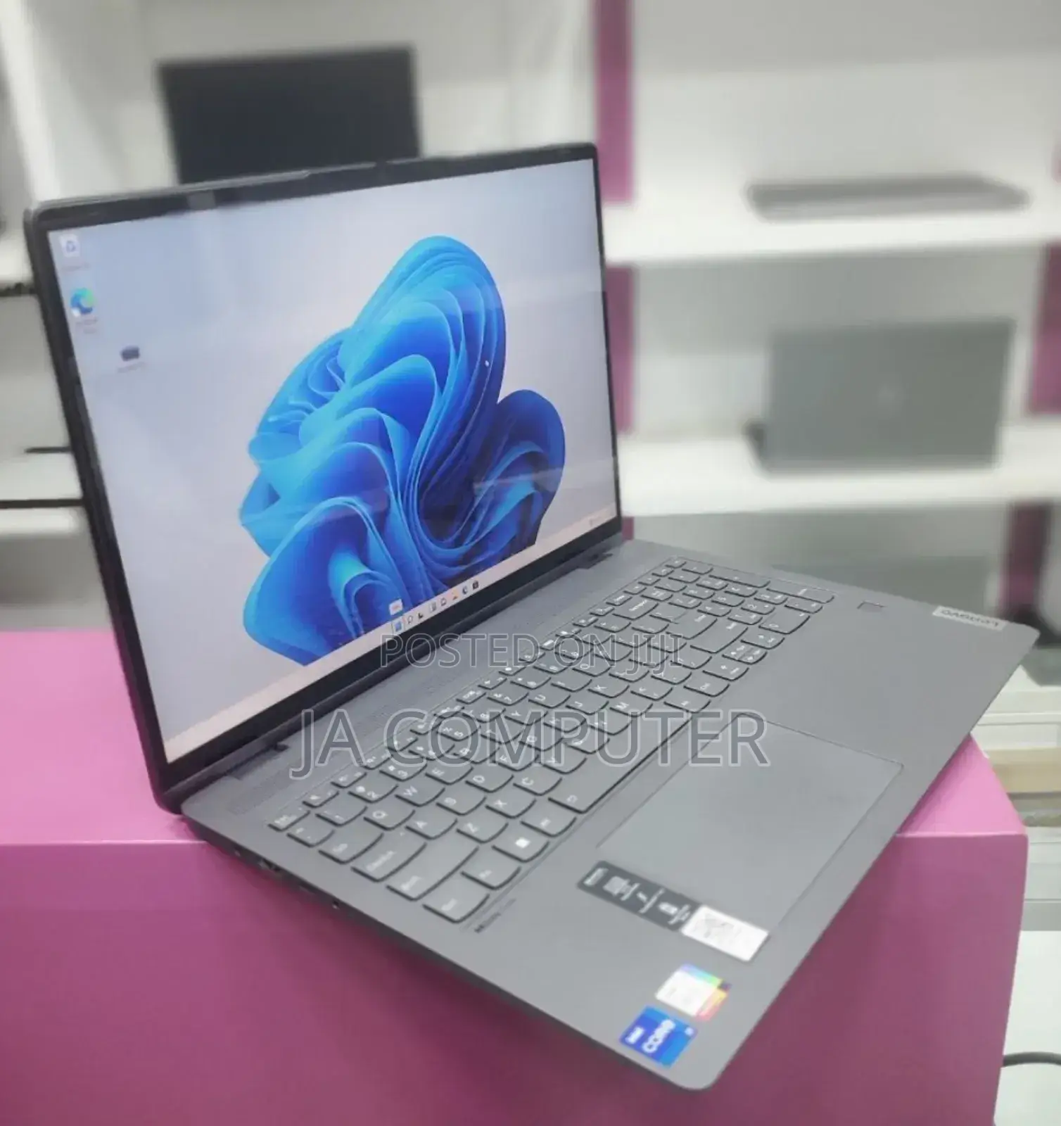 New Laptop Lenovo Flex 5 16GB Intel Core I7 SSD 512GB