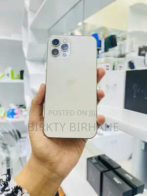 Photo - Apple iPhone 12 Pro 128 GB Gold