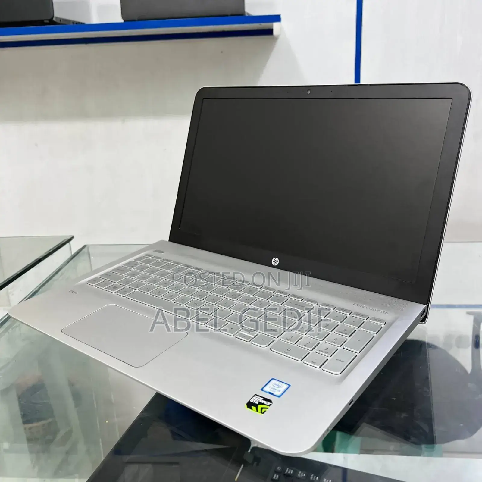 New Laptop HP Envy 15 8GB Intel Core I5 HDD+SSD 1T