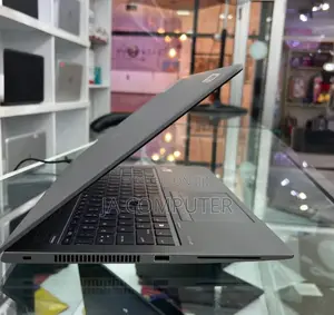 New Laptop HP ZBook Studio 16GB Intel Core I7 SSD 512GB