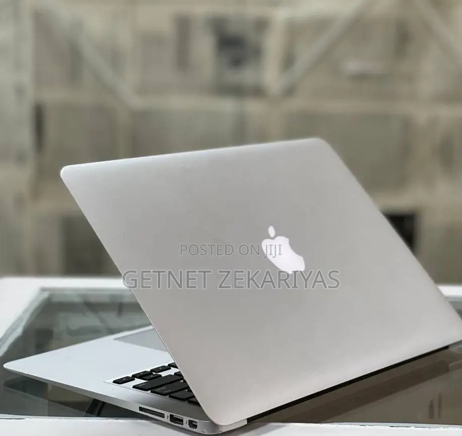 New Laptop Apple MacBook Air 2013 4GB Intel Core I5 SSD 128GB